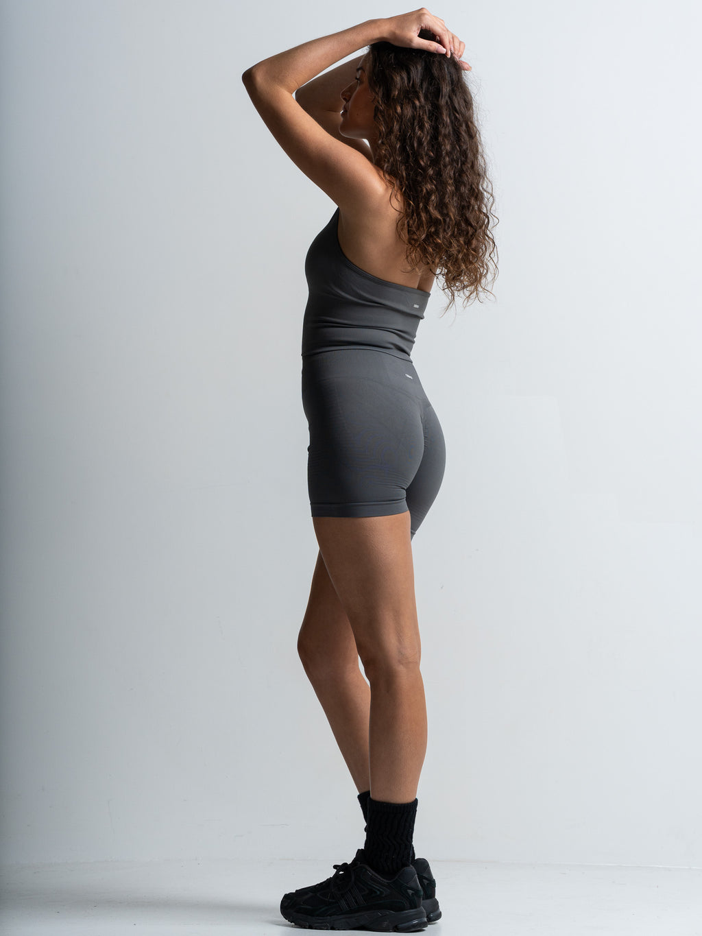 V-Claw Scrunch Shorts