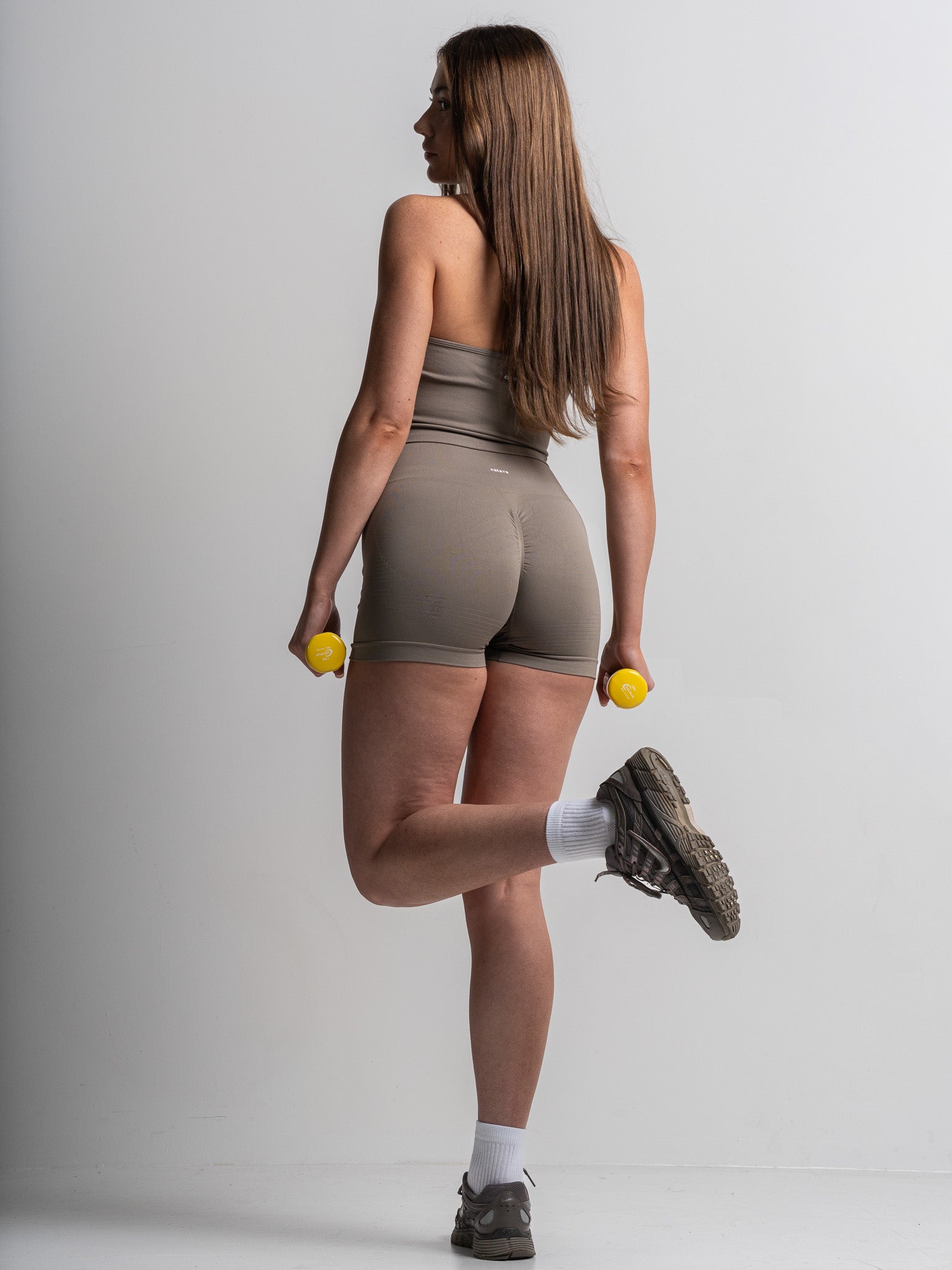 V-Claw Scrunch Shorts